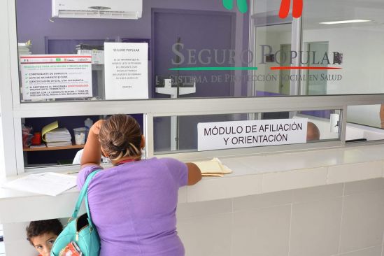 Denuncian irregularidades financieras en el Seguro Popular de por lo menos cinco estados