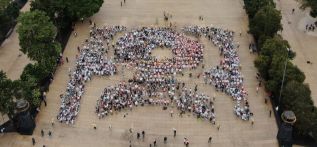 Clausuran el mes del cáncer infantil con el listón dorado