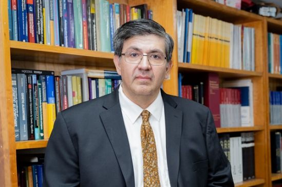 Reconocen más de 25 años de trayectoria científica de Carlos Coello