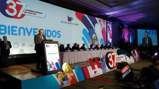 Presentan primer Cartilla Nacional de Lectura en el Congreso Nacional de Pediatría