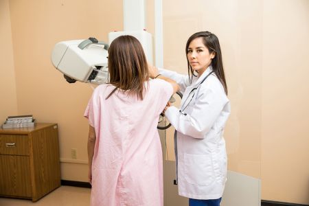 La mamografía es el único estudio que ha demostrado reducir la mortalidad por cáncer de mama