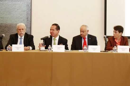 Cofepris y el HGM impulsan la investigación clínica