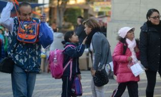 Para enfrentar las bajas temperaturas en el país, hay que abrigarse
