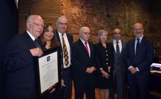 Recibe secretario de salud federal el reconocimiento cátedra “Alberto Lifshitz”   