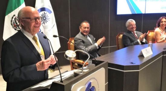 Reconocen labor y trayectoria de Narro Robles   