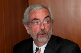 Vivimos en una sociedad que está perdiendo valores morales: Graue