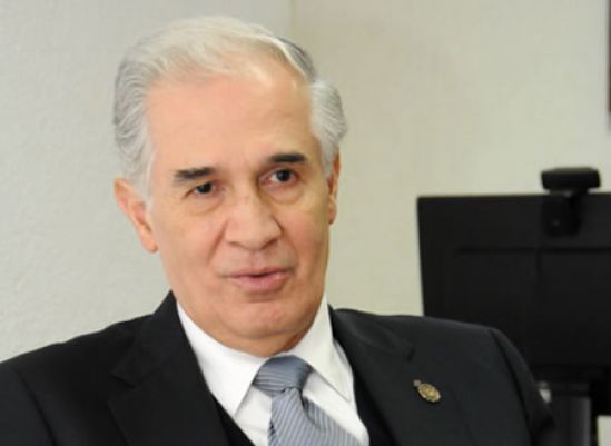 La eutanasia será un reclamo social: Diego Valadés