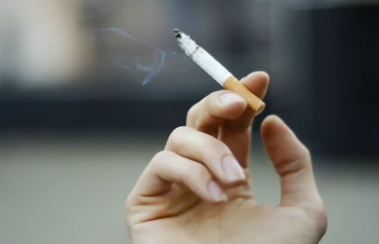 Organizaciones civiles lanzan campaña para aumentar impuestos a cigarros