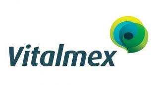 Recibe fundador de Grupo Vitalmex, reconocimiento por su aportación en los avances de la cardiología en México