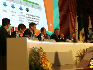 COFEPRIS fortalece la competitividad de la industria farmacéutica
