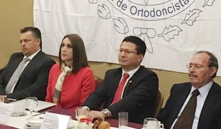 Inicia campaña nacional "Boca sana en cuerpo sano" y "Un día por la salud bucal"