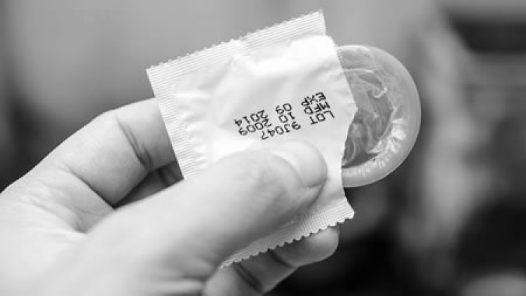 Entre 18 a 35 años, el rango de edad que más adquiere condones