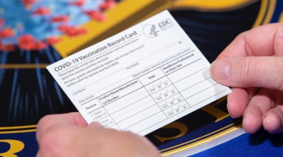 ¿Urge, pasaporte de vacunación global?