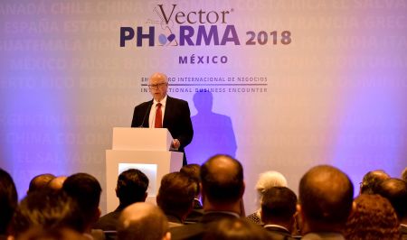 Desarrollos tecnológicos y científicos necesitan cambios de ideas y paradigmas: Narro Robles