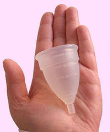 Piden legisladores a la Cofepris regular uso de copas menstruales, luego de que emitiera alerta de uso en febrero de 2016